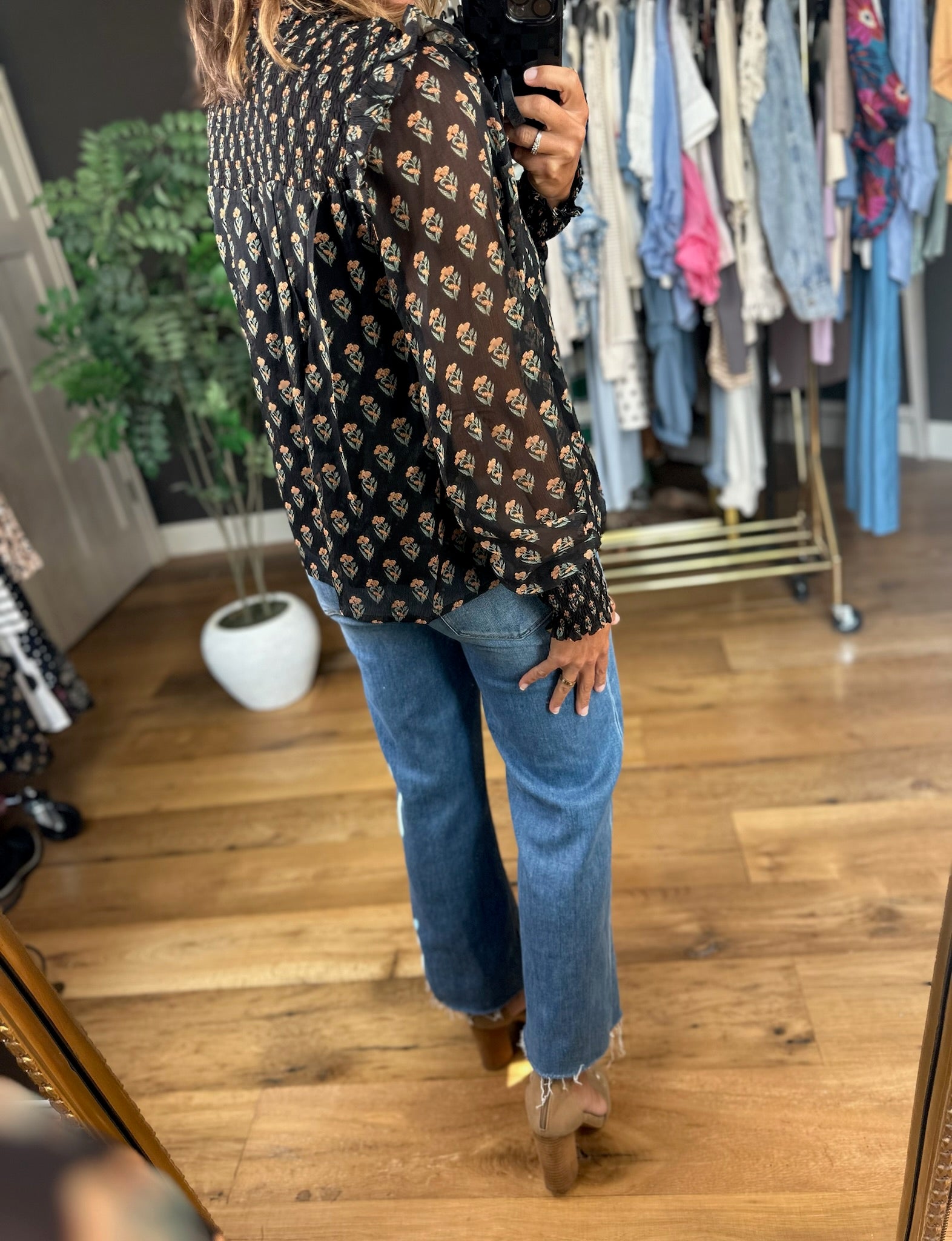Kept In Line Floral Top-Long Sleeves-ee:some-Anna Kaytes Boutique, Women's Fashion Boutique in Grinnell, Iowa