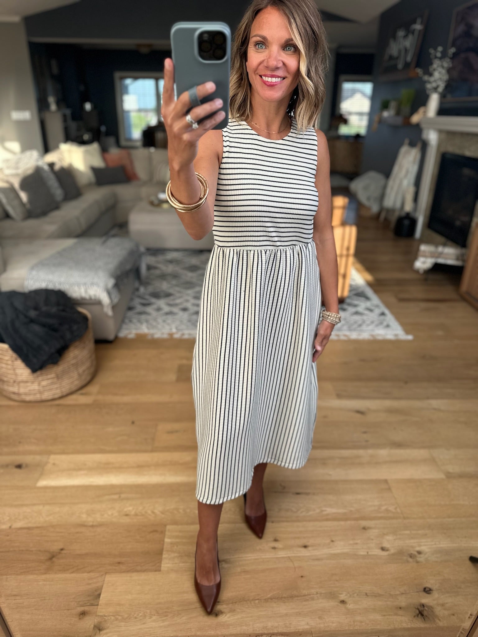 Brunch By Noon Pocket Midi Dress-Wishlist-Anna Kaytes Boutique, Women's Fashion Boutique in Grinnell, Iowa