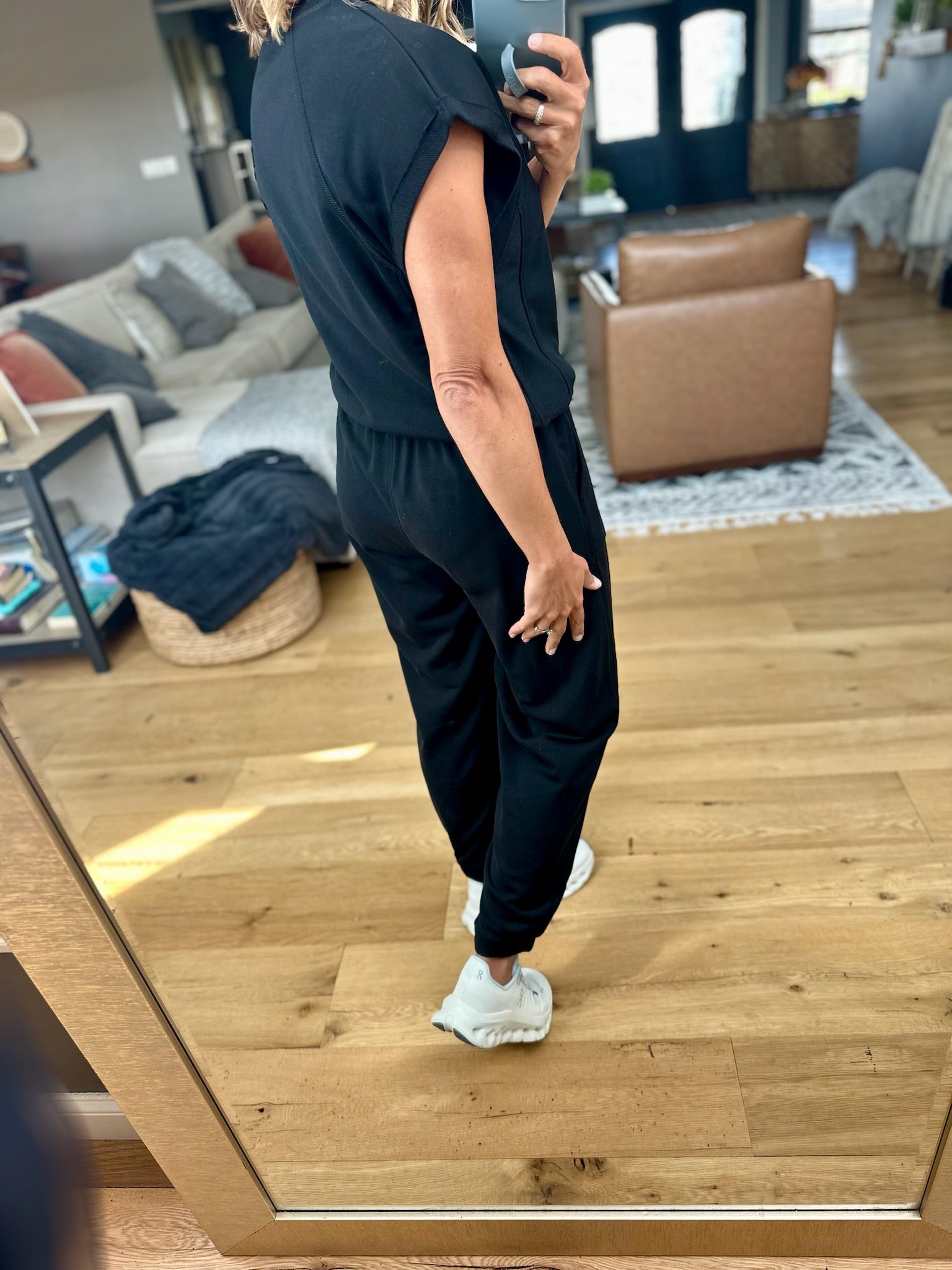 Cloud Nine Top + Jogger Set-Mono B-Anna Kaytes Boutique, Women's Fashion Boutique in Grinnell, Iowa