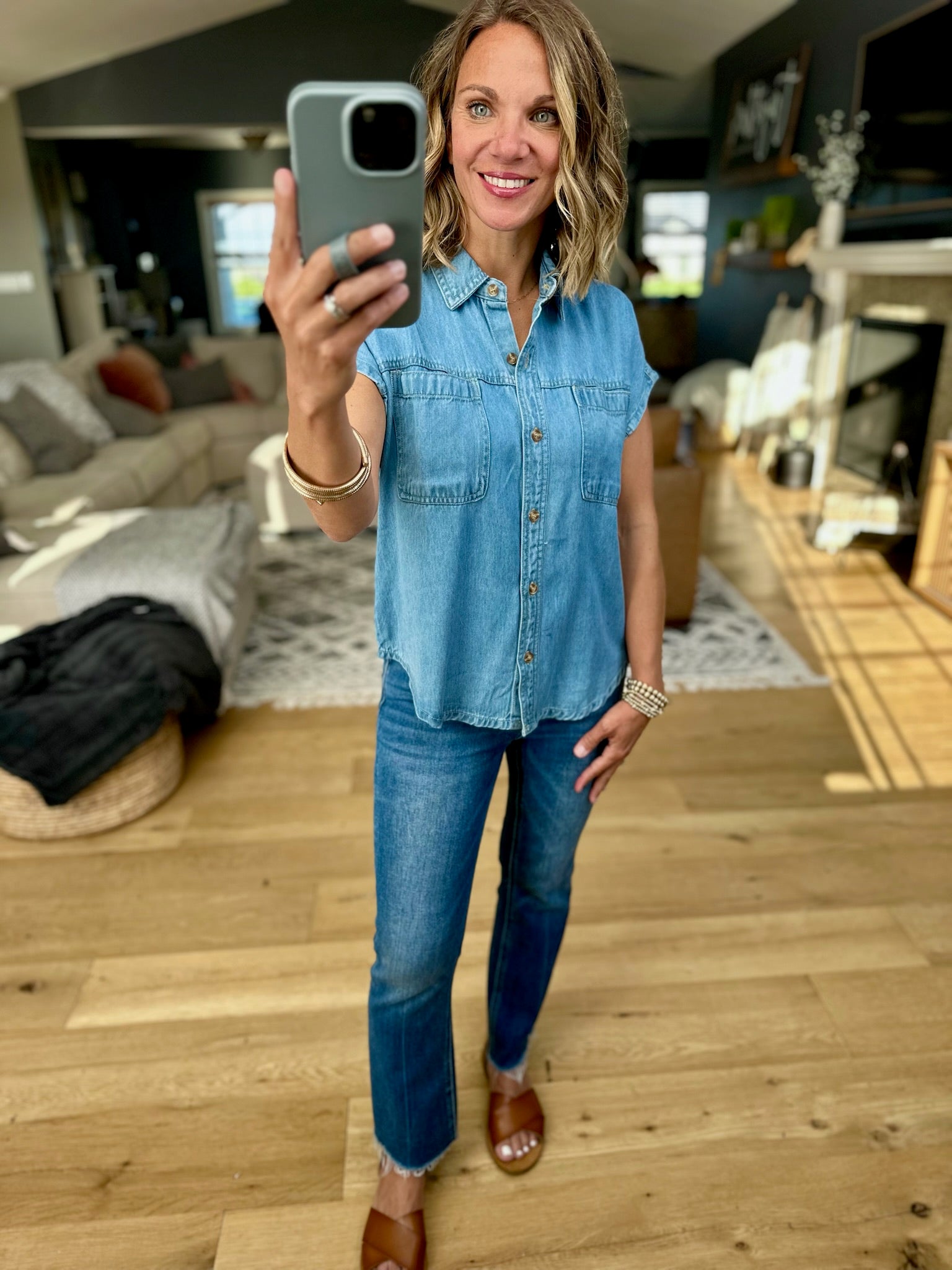 A Couple Things Button-Down Top-Blu Pepper-Anna Kaytes Boutique, Women's Fashion Boutique in Grinnell, Iowa