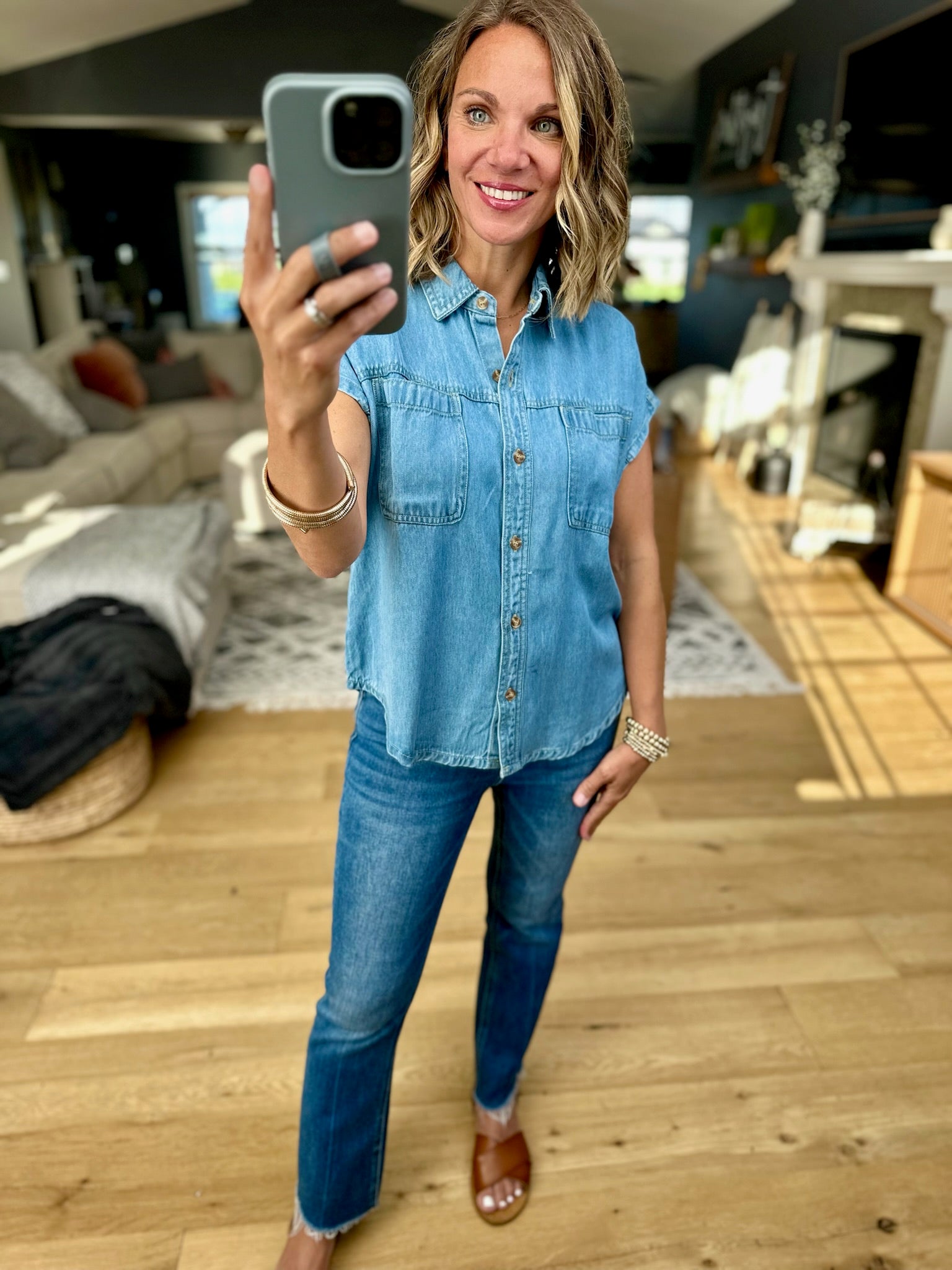 A Couple Things Button-Down Top-Blu Pepper-Anna Kaytes Boutique, Women's Fashion Boutique in Grinnell, Iowa