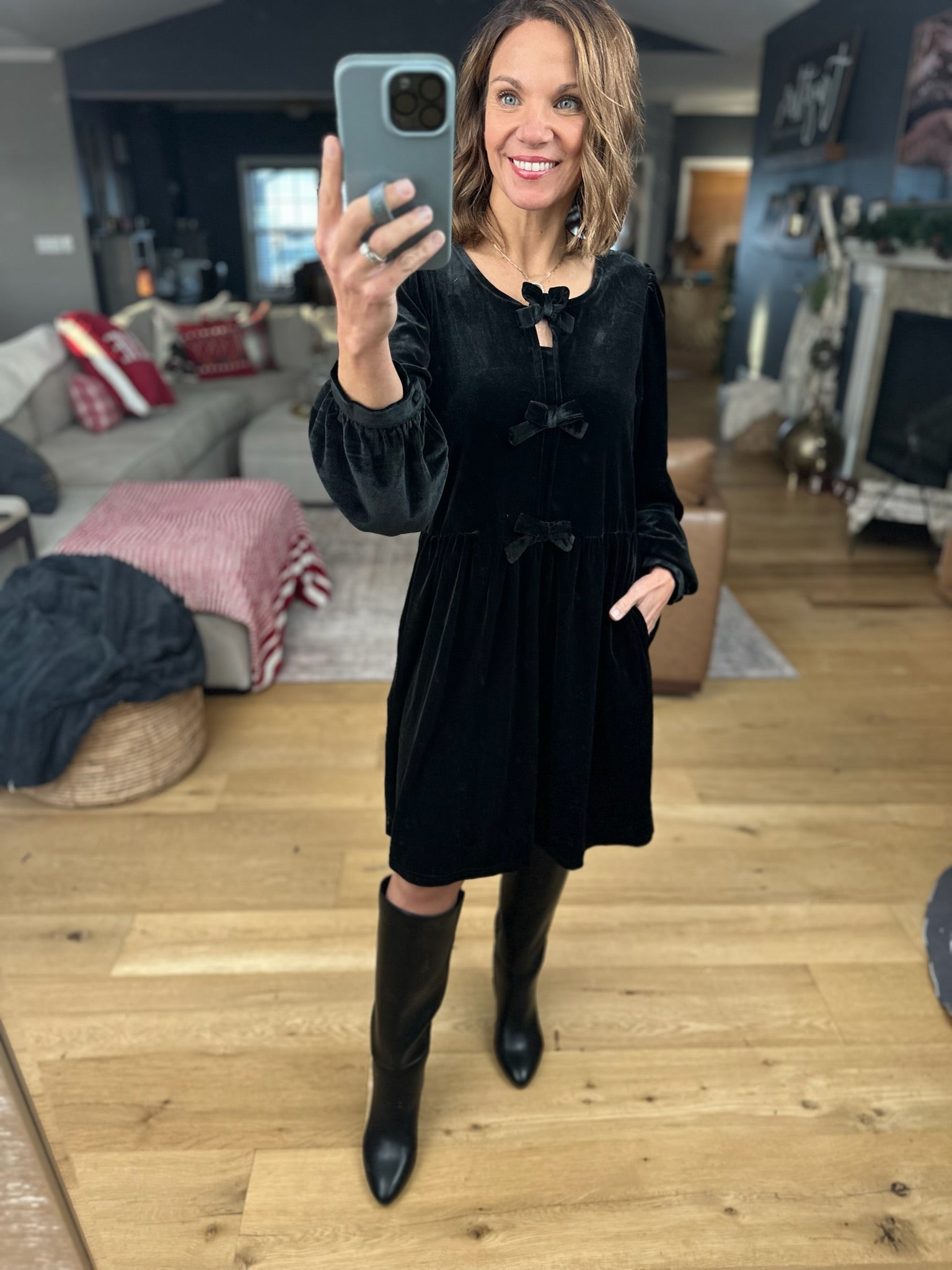 Stay For The Season Velvet Dress-Vine & Love-Anna Kaytes Boutique, Women's Fashion Boutique in Grinnell, Iowa