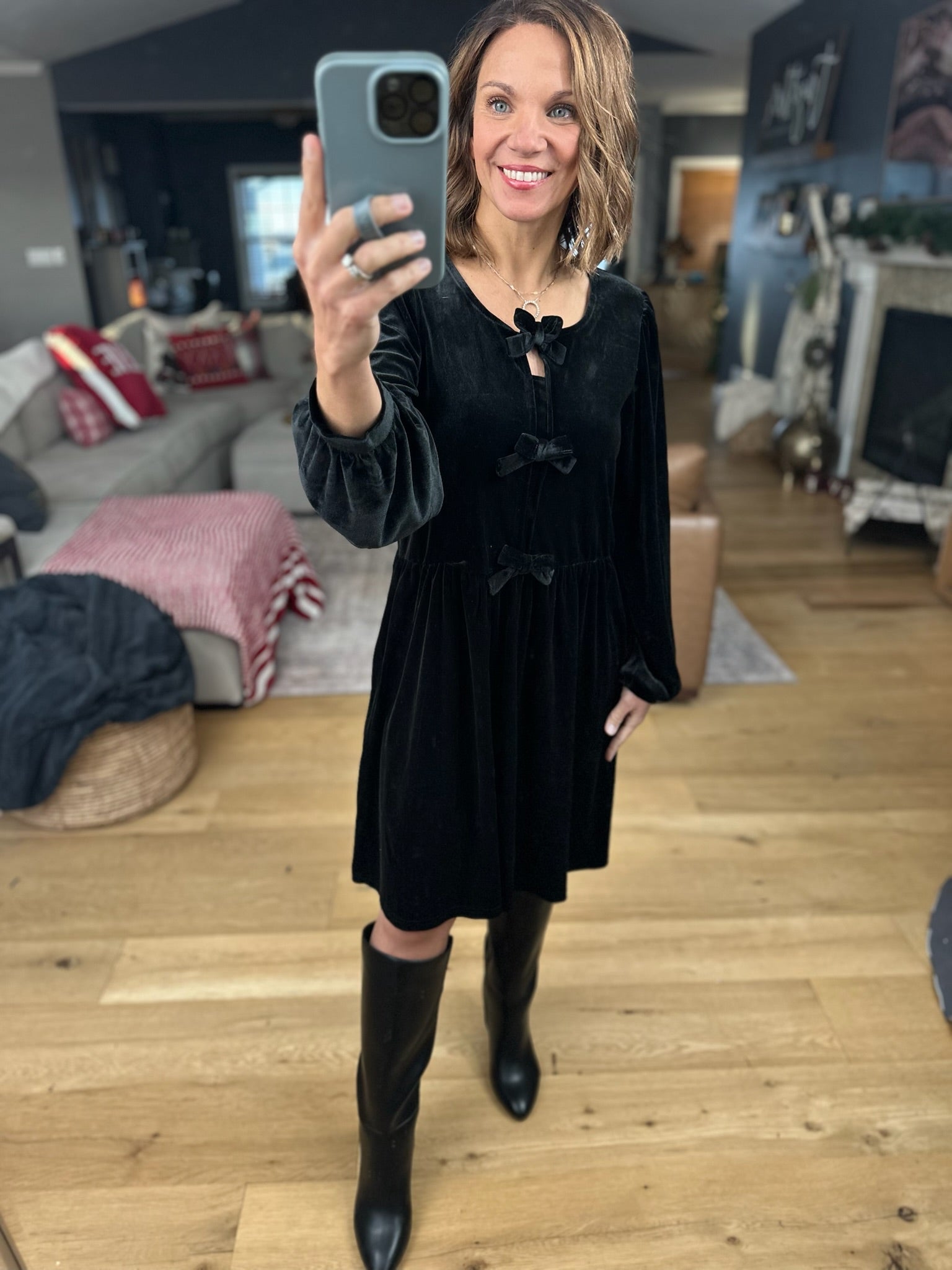 Stay For The Season Velvet Dress-Vine & Love-Anna Kaytes Boutique, Women's Fashion Boutique in Grinnell, Iowa