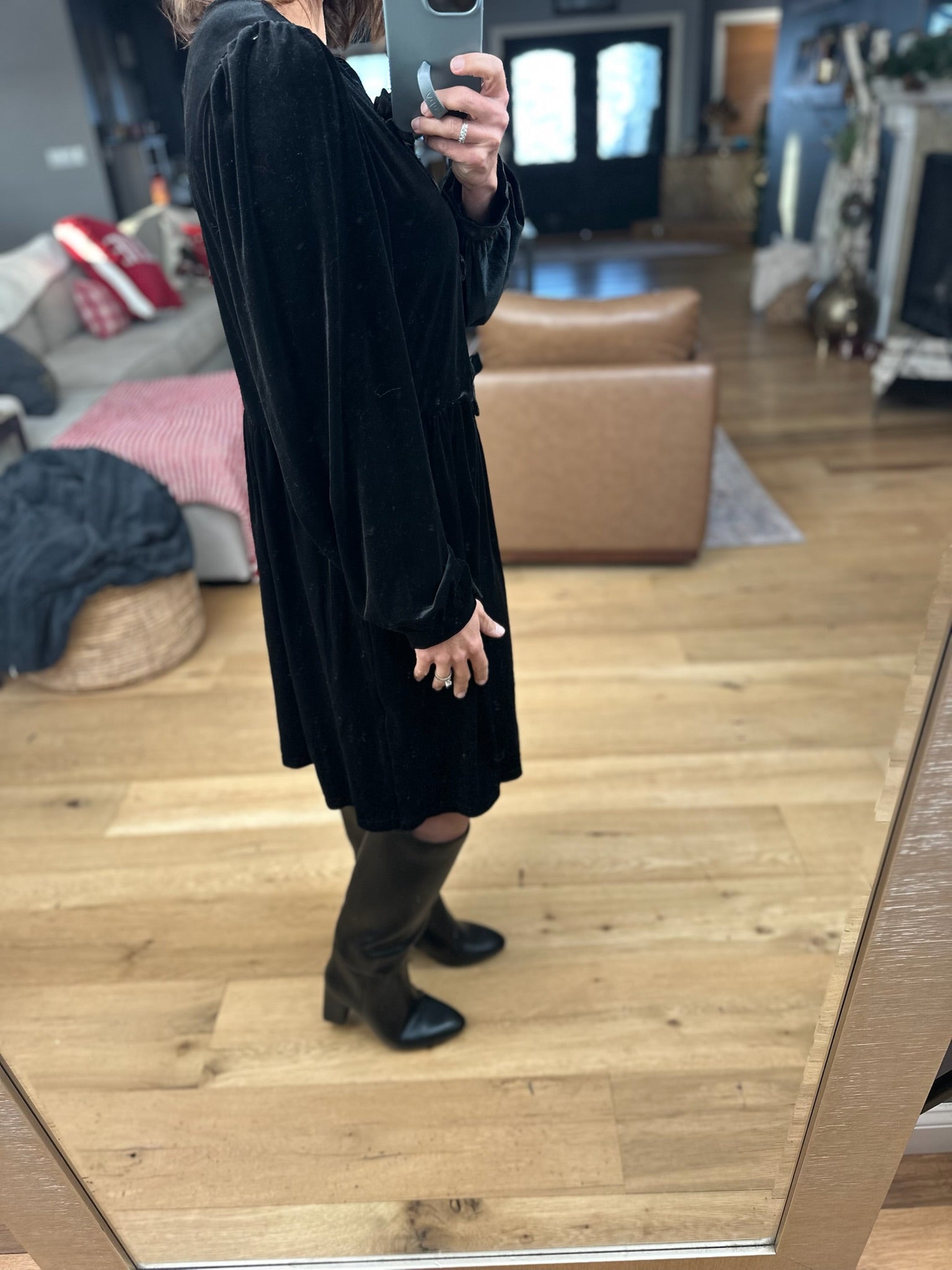 Stay For The Season Velvet Dress-Vine & Love-Anna Kaytes Boutique, Women's Fashion Boutique in Grinnell, Iowa