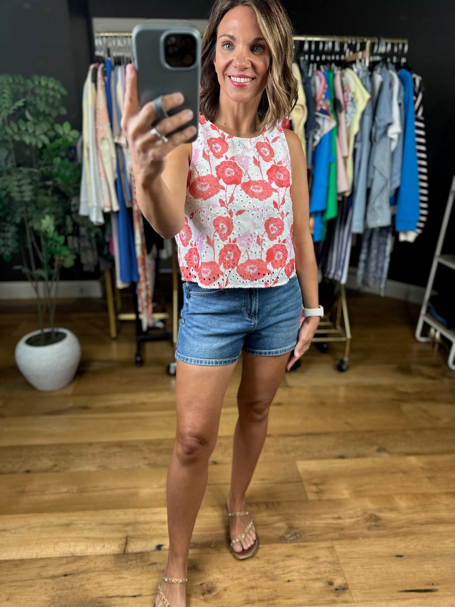 See It My Way Eyelet Floral Top-Sleeveless-Entro-Anna Kaytes Boutique, Women's Fashion Boutique in Grinnell, Iowa