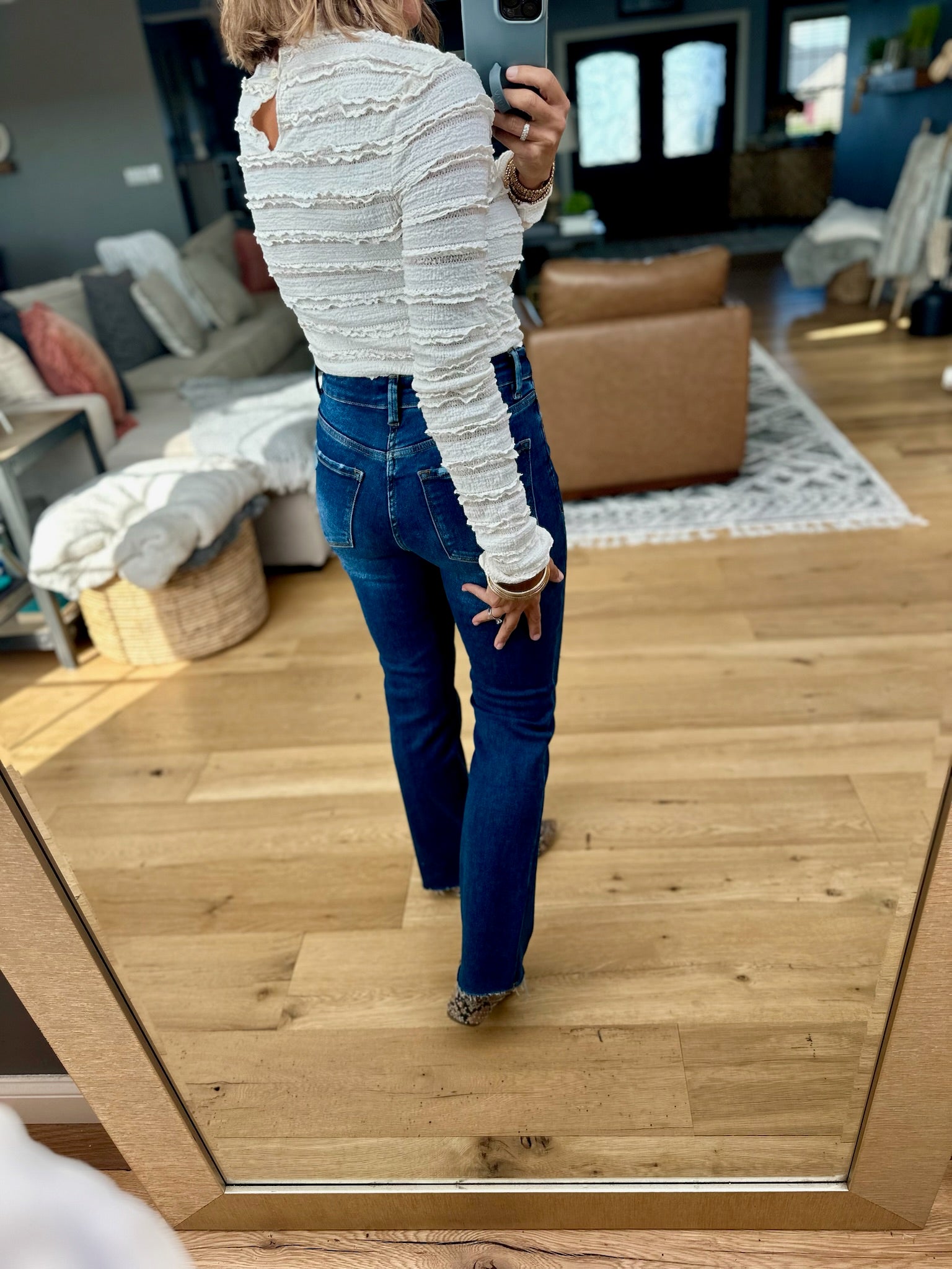 Just That Way Textured Long Sleeve Top-Hem & Thread-Anna Kaytes Boutique, Women's Fashion Boutique in Grinnell, Iowa