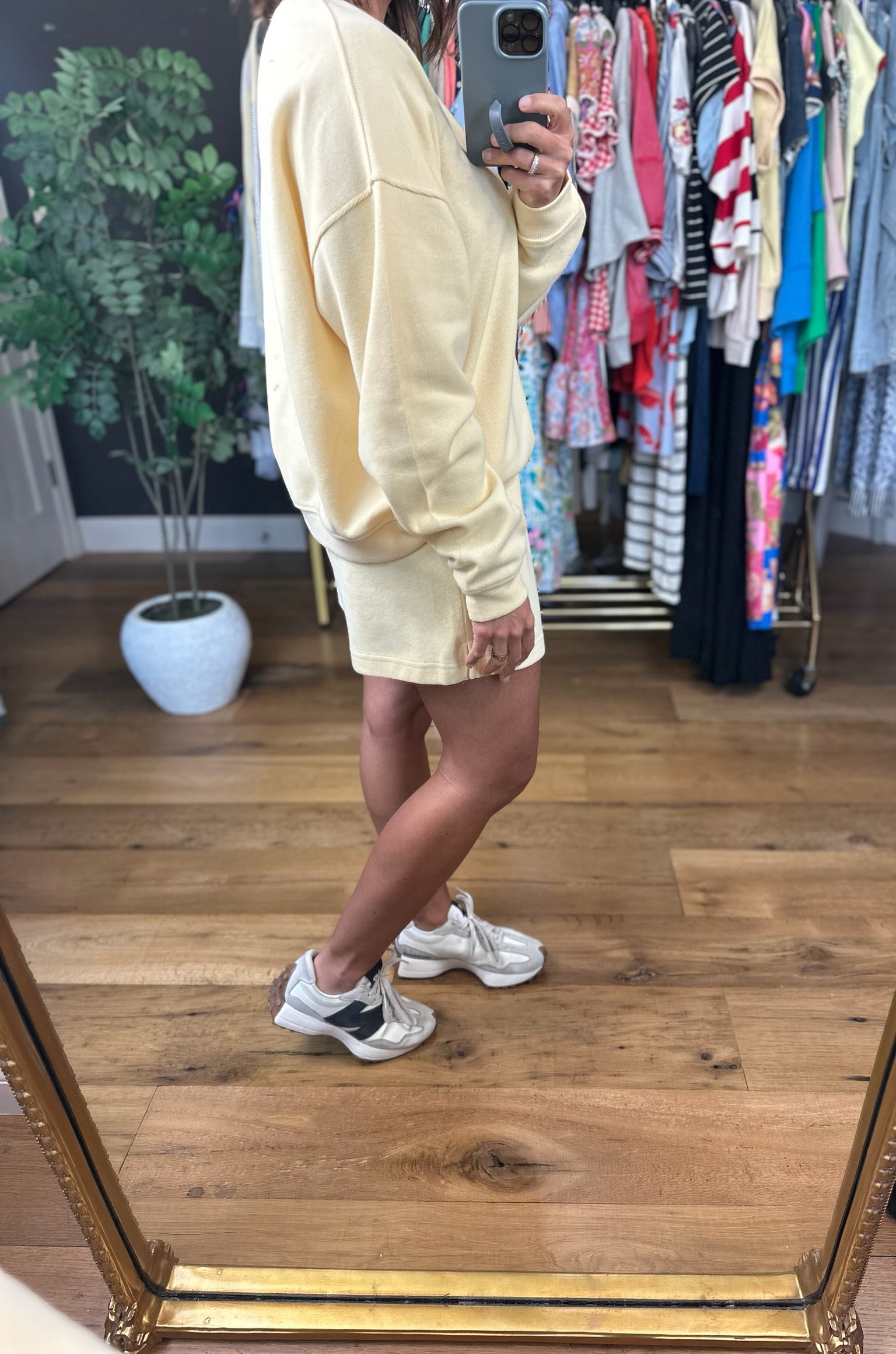 No Doubts Crew + Shorts Set-Sweaters-Wishlist-Anna Kaytes Boutique, Women's Fashion Boutique in Grinnell, Iowa