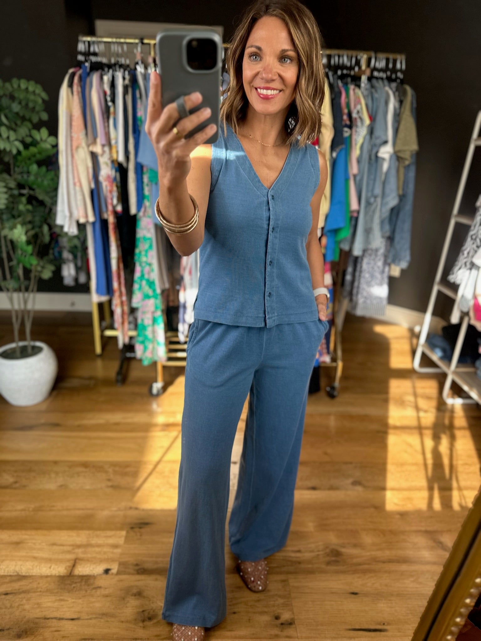The Selena Button-Down Top + Pant Set-Sleeveless-Blu Pepper-Anna Kaytes Boutique, Women's Fashion Boutique in Grinnell, Iowa