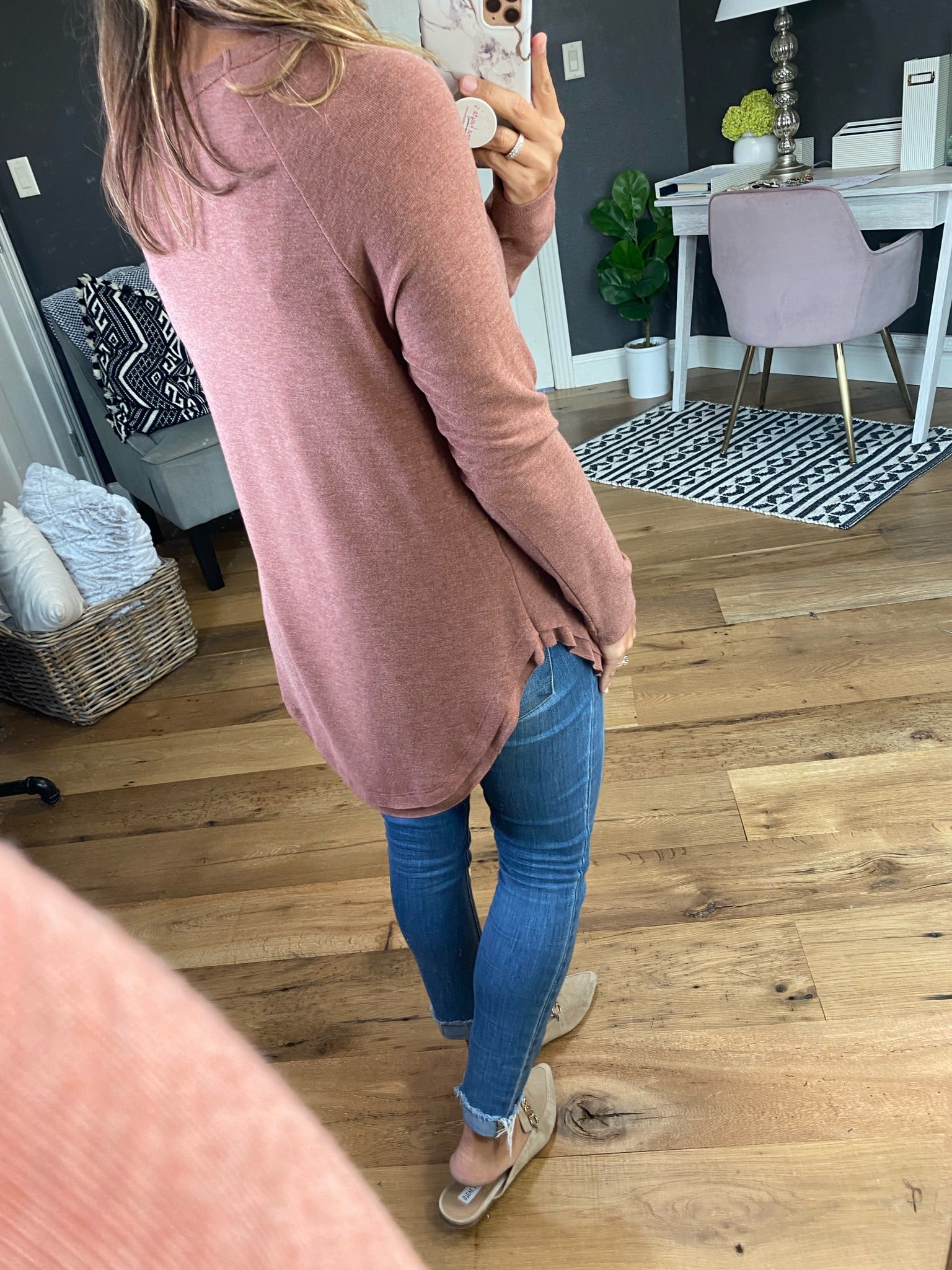 Above All Else Lightweight Longsleeve Sweater With Scoop Hem Detail - Multiple Options-Sweaters-First Love T3414-Anna Kaytes Boutique, Women's Fashion Boutique in Grinnell, Iowa