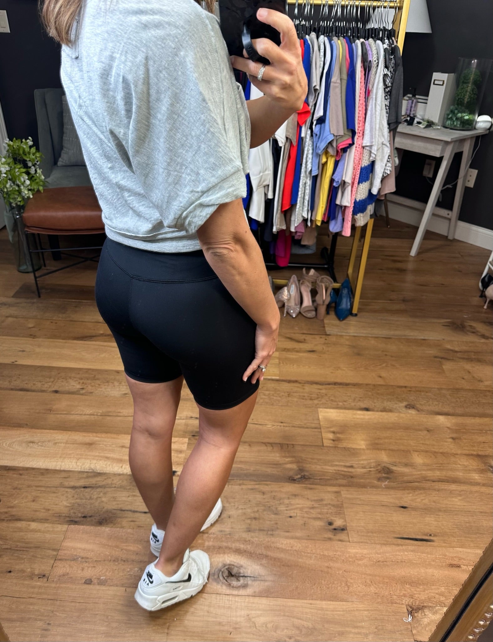 Best Around Crossover Waist Biker Shorts - Black – Anna Kaytes Boutique