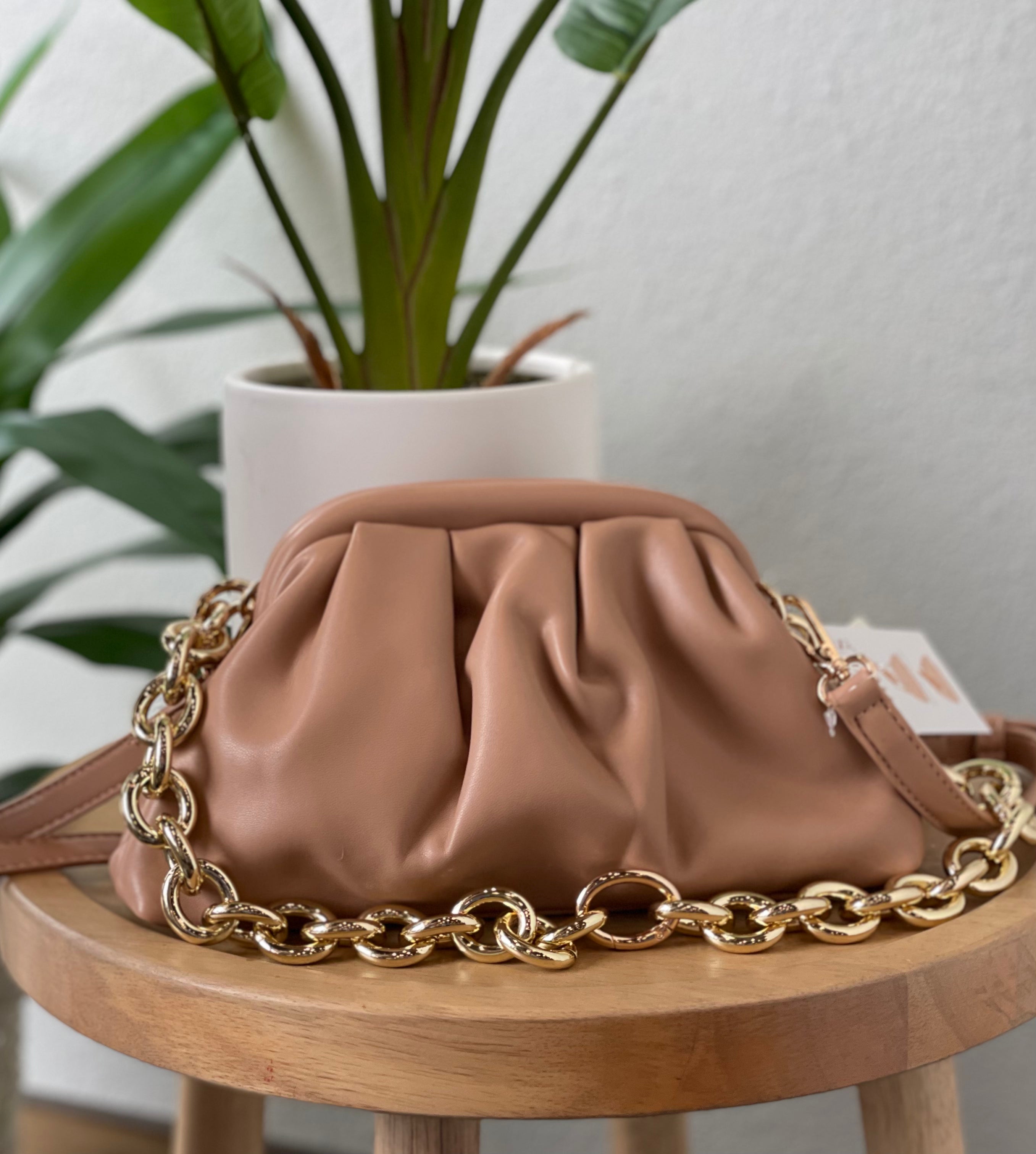 Chain link shoulder bag hot sale